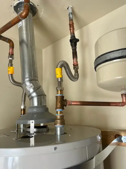 Water heater installation and plumbing repair in Elbe